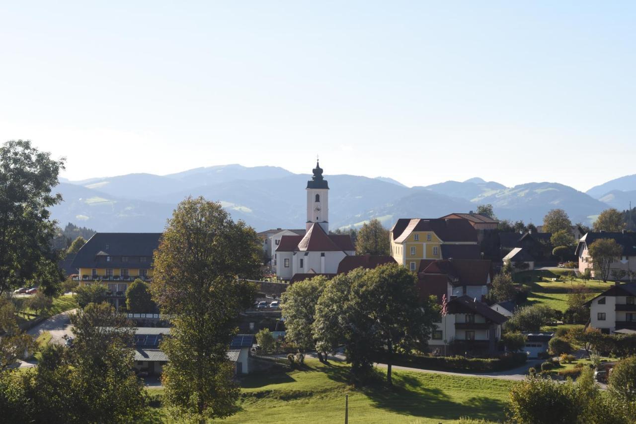 Fruehstueckspension Wiesenhaus Miesenbach  Екстер'єр фото